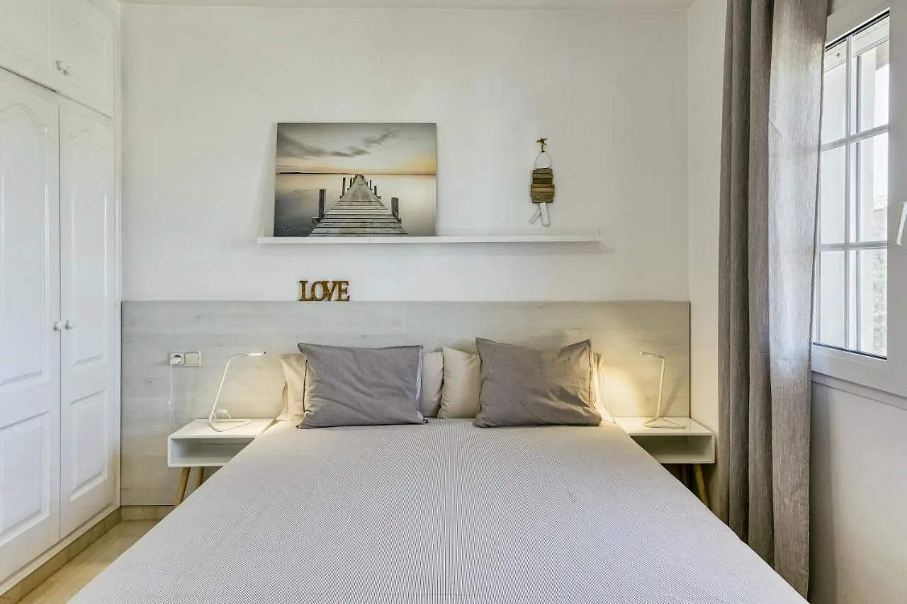Art- Apartamentos Revilla Tacke D Ampuriabrava